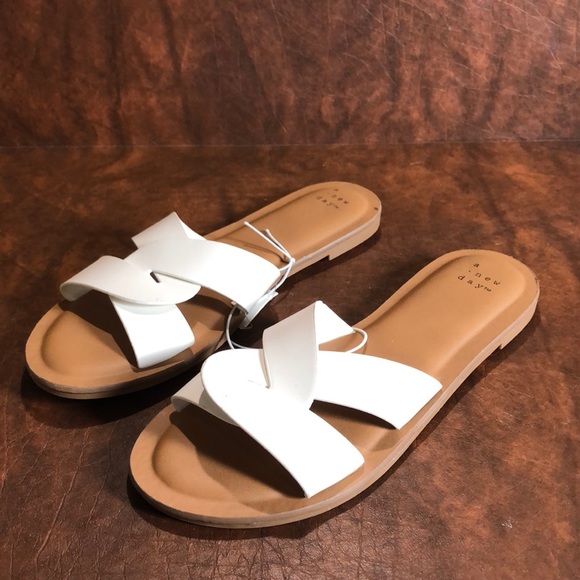 TRINA Flat White Slip On Sandals - Picture 4 of 6